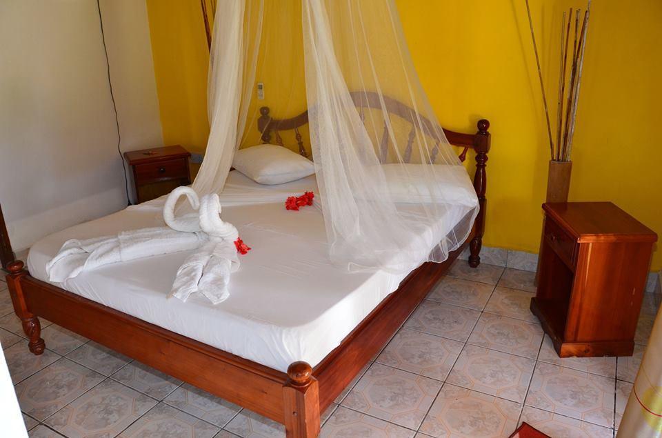 Отель Belle Amie Self Catering Ла-Диг Экстерьер фото